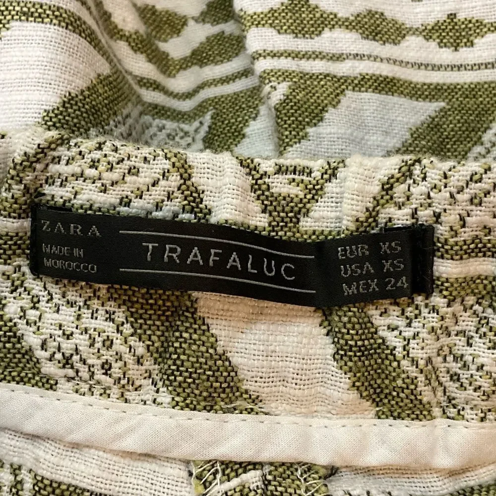 ZARA Trafaluc Y2K green ivory Aztec tapestry fringe shorts XS
